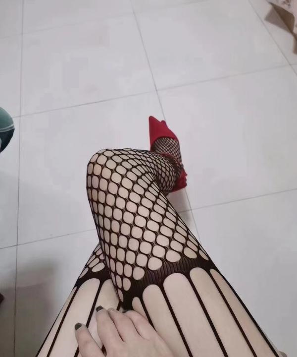 黄岛漂亮少妇