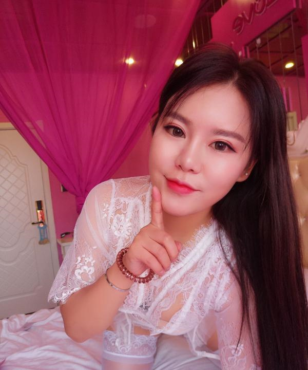 郑州服务系大奶少妇