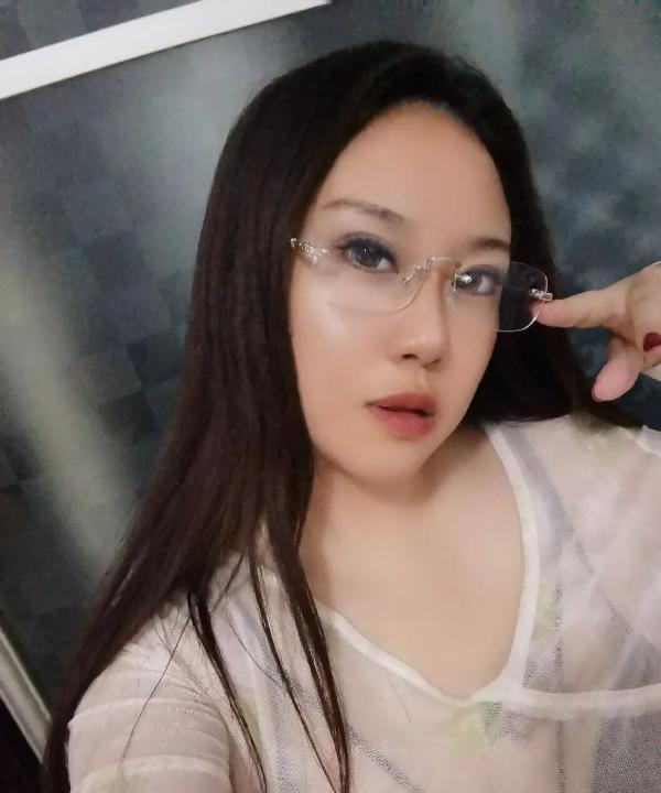 出击少妇莹儿