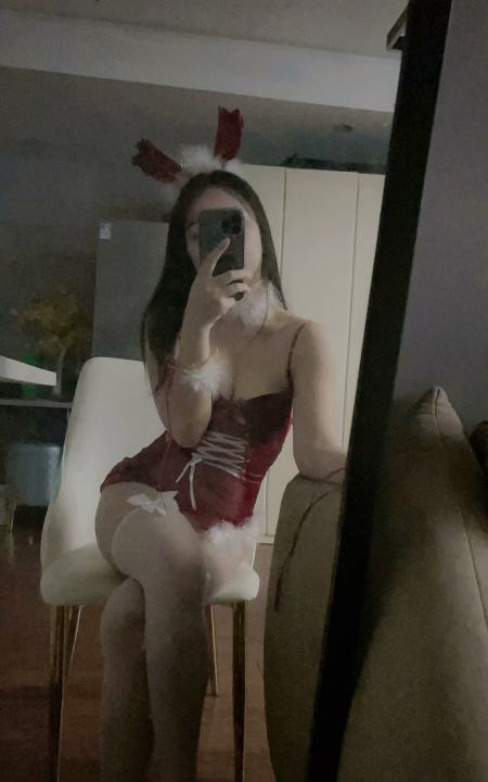 青羊肤白少妇沁儿