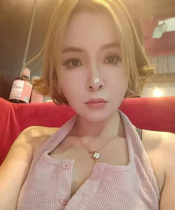 西青瘦少妇