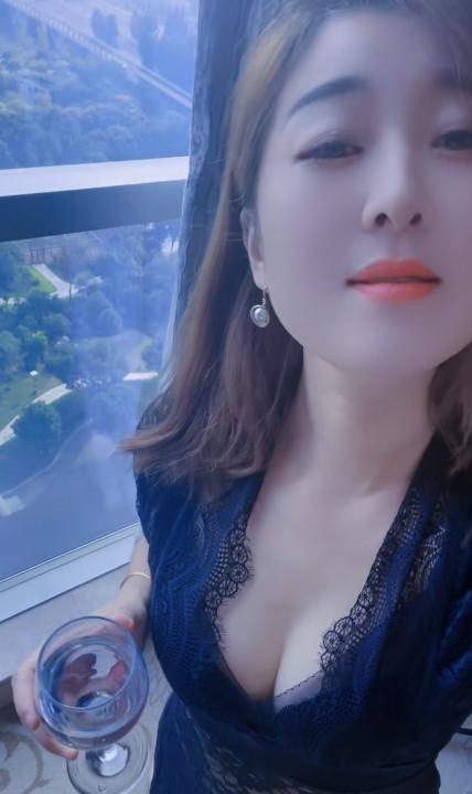武昌大胸婷婷